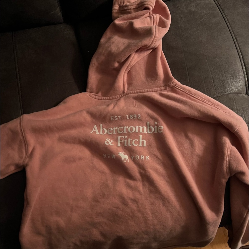 Barely worn pullover - Picture 2 of 3